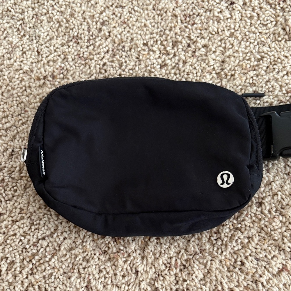 lululemon athletica Black Belt Bag